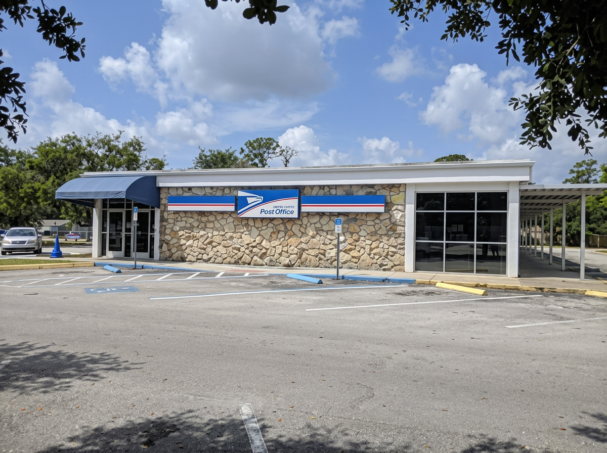 Facility in Edgewater, FL